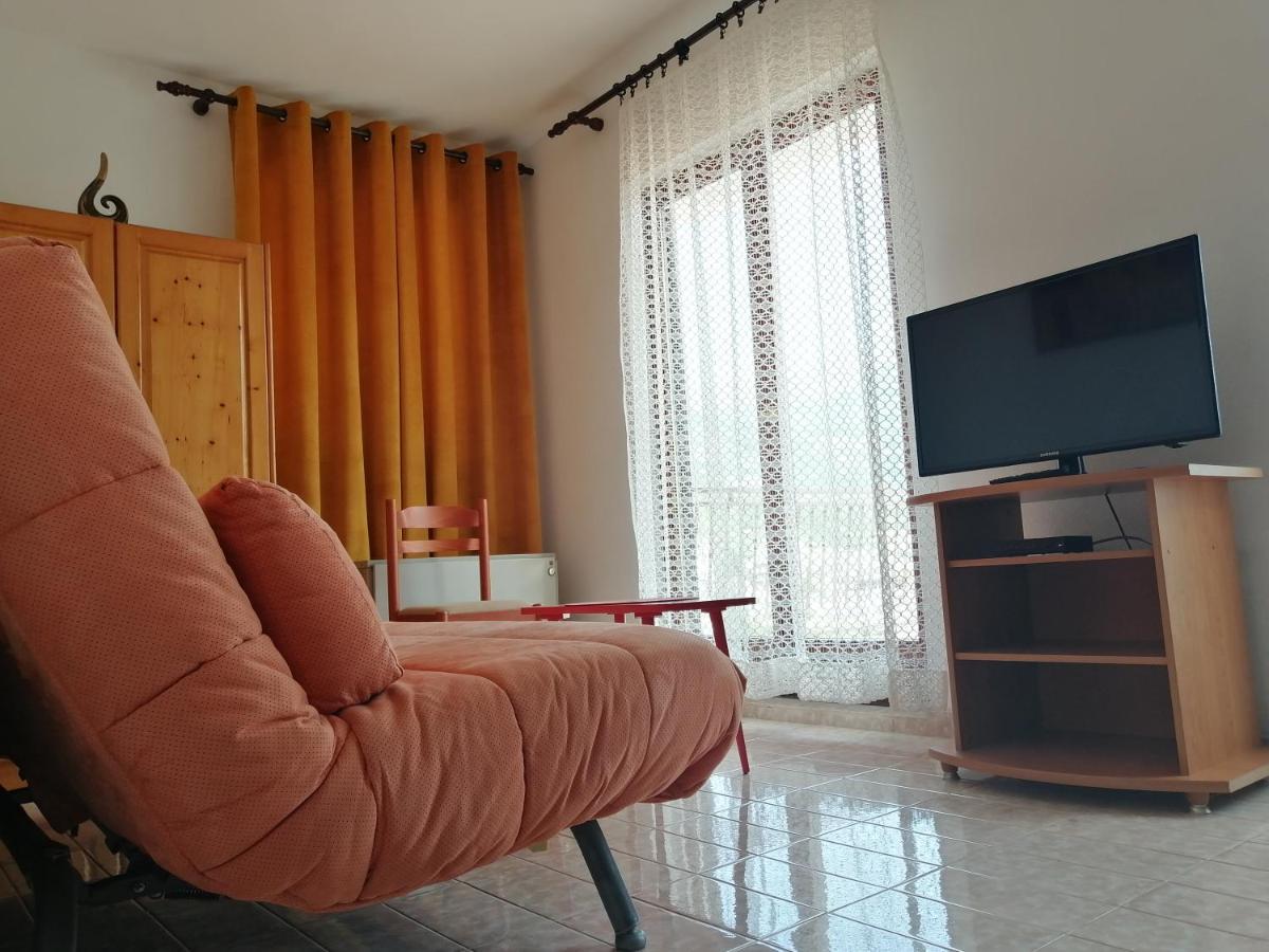 Lovely Apartment With Big Terrace In Budva Exterior photo